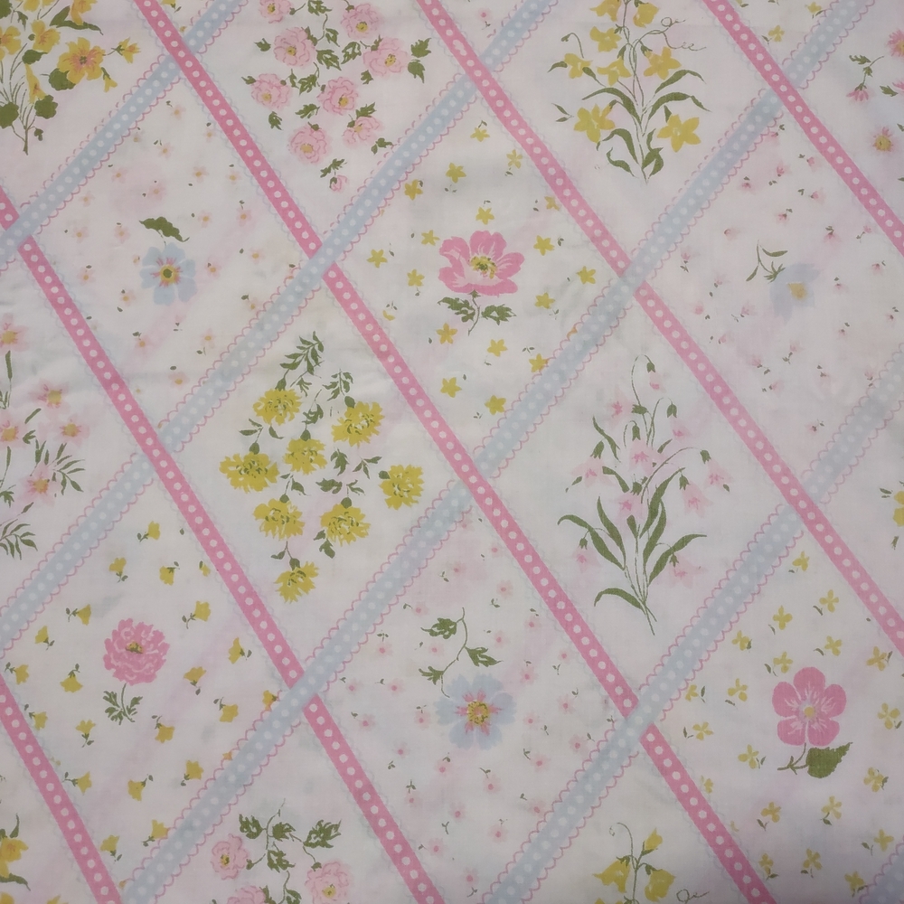 Vintage Cannon Royal Family Featherlite Twin Flat Sheet Floral Lace Pattern